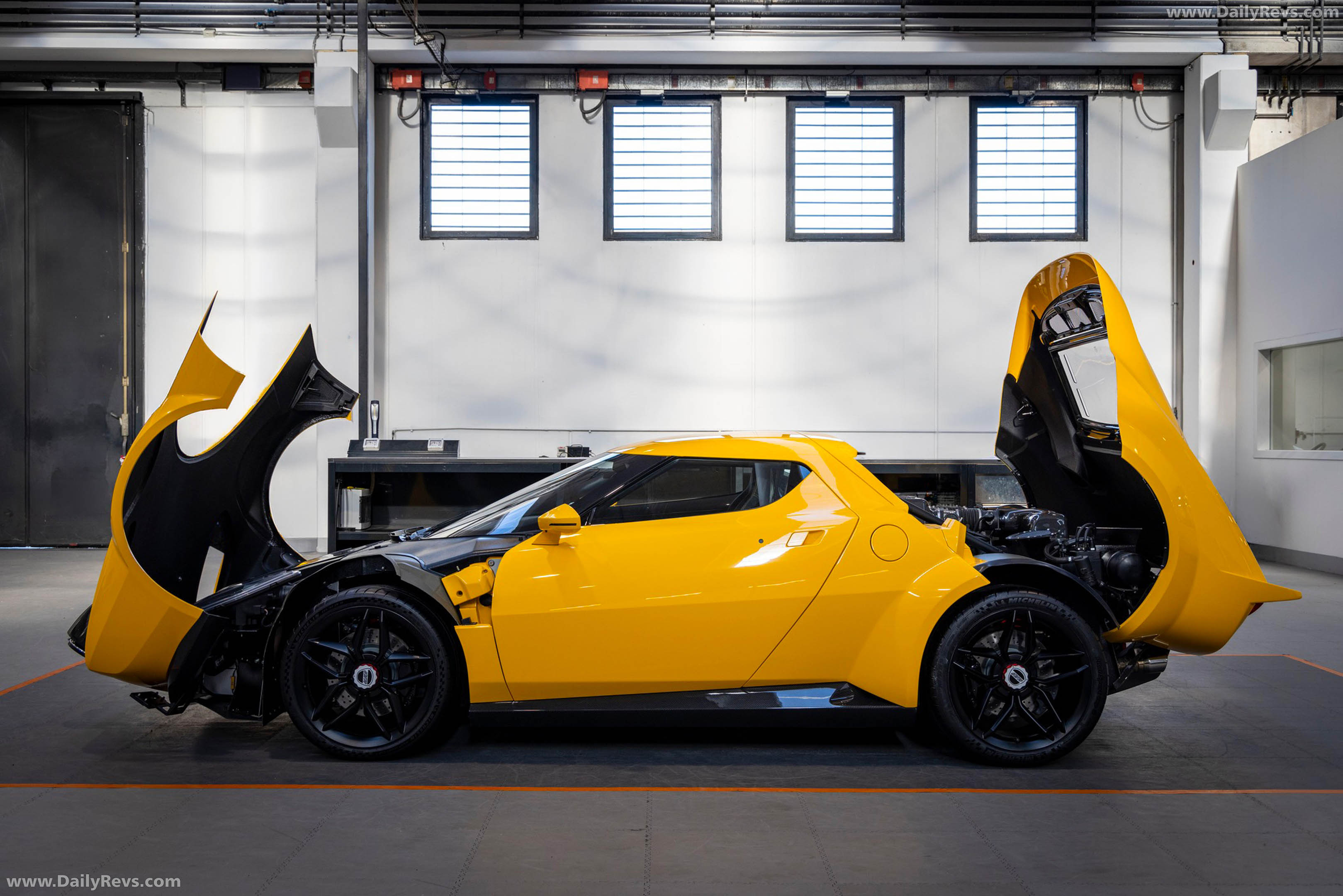 2026 Manifattura Automobili Stratos Side View